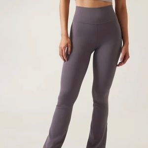 Athleta Transcend Pant